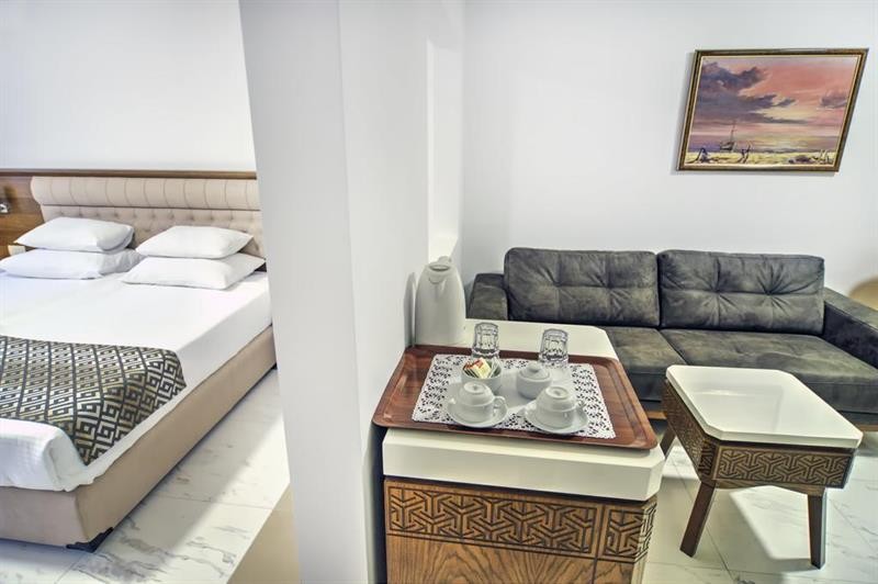 Hotel Adrovic 38/74