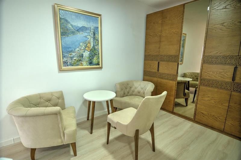 Hotel Adrovic 35/74