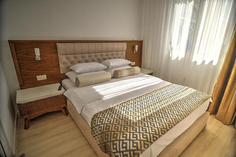Hotel Adrovic 36/74