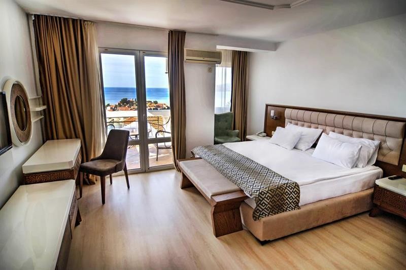 Hotel Adrovic 43/74