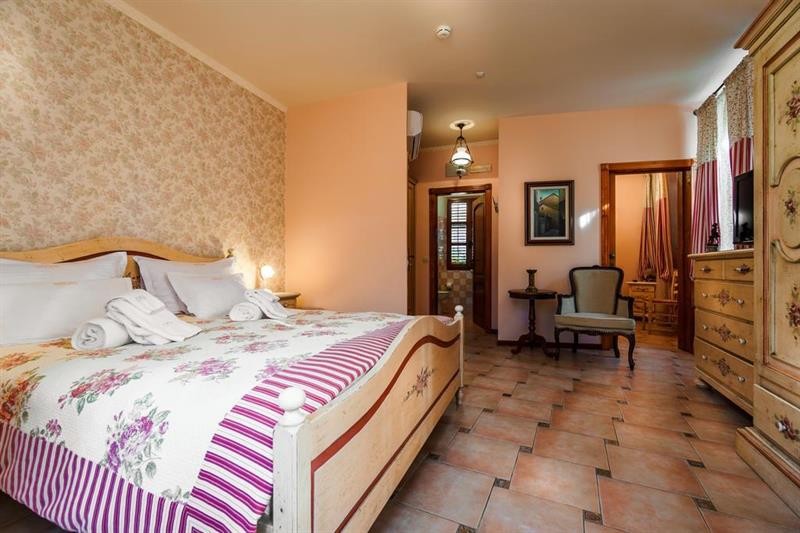 Hotel Monte Cristo 33/74