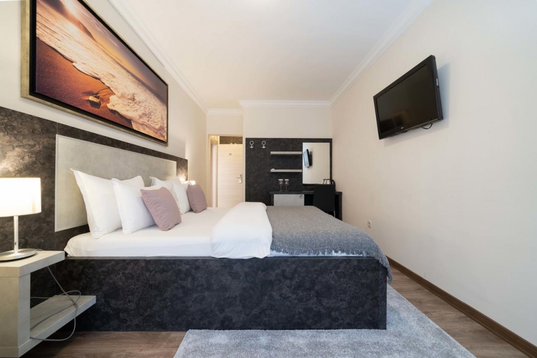BOUTIQUE HOTEL MOMENTUM by Aycon 60/195