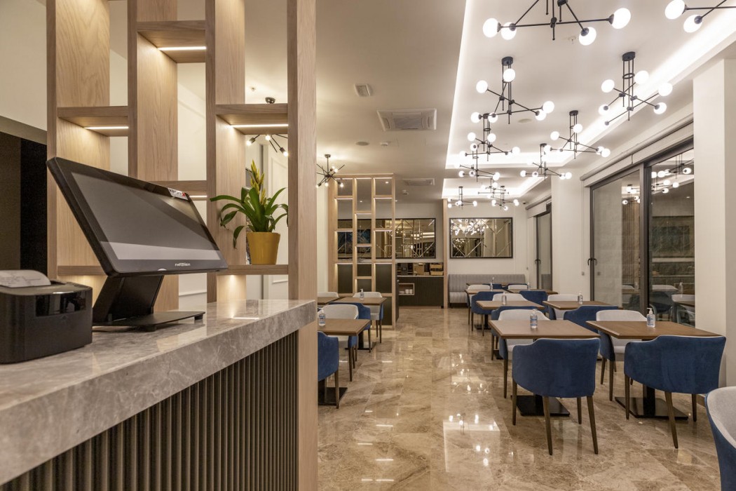 BOUTIQUE HOTEL MOMENTUM by Aycon 182/195