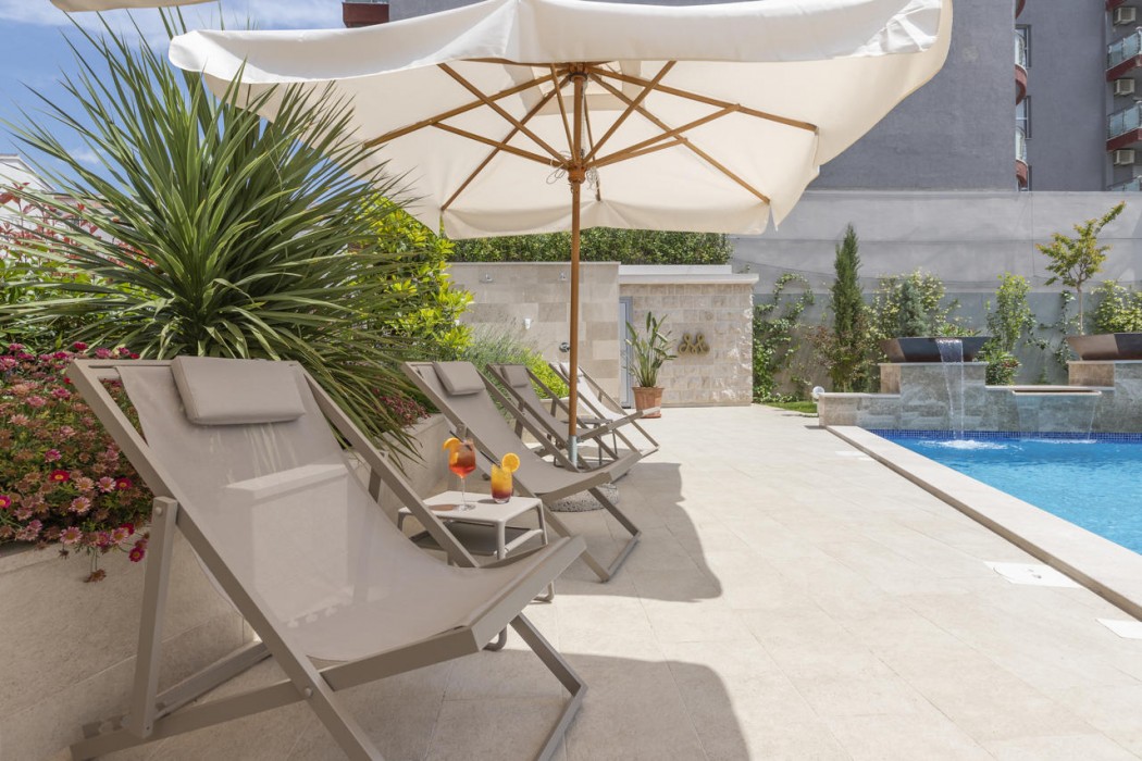 BOUTIQUE HOTEL MOMENTUM by Aycon 158/195