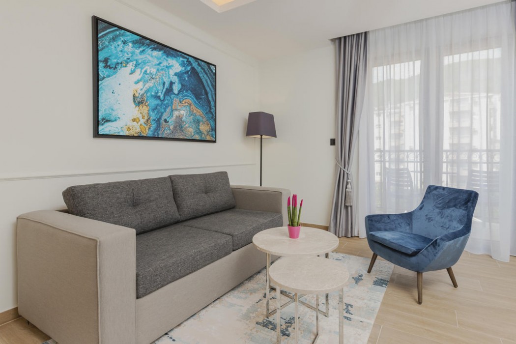 BOUTIQUE HOTEL MOMENTUM by Aycon 110/195