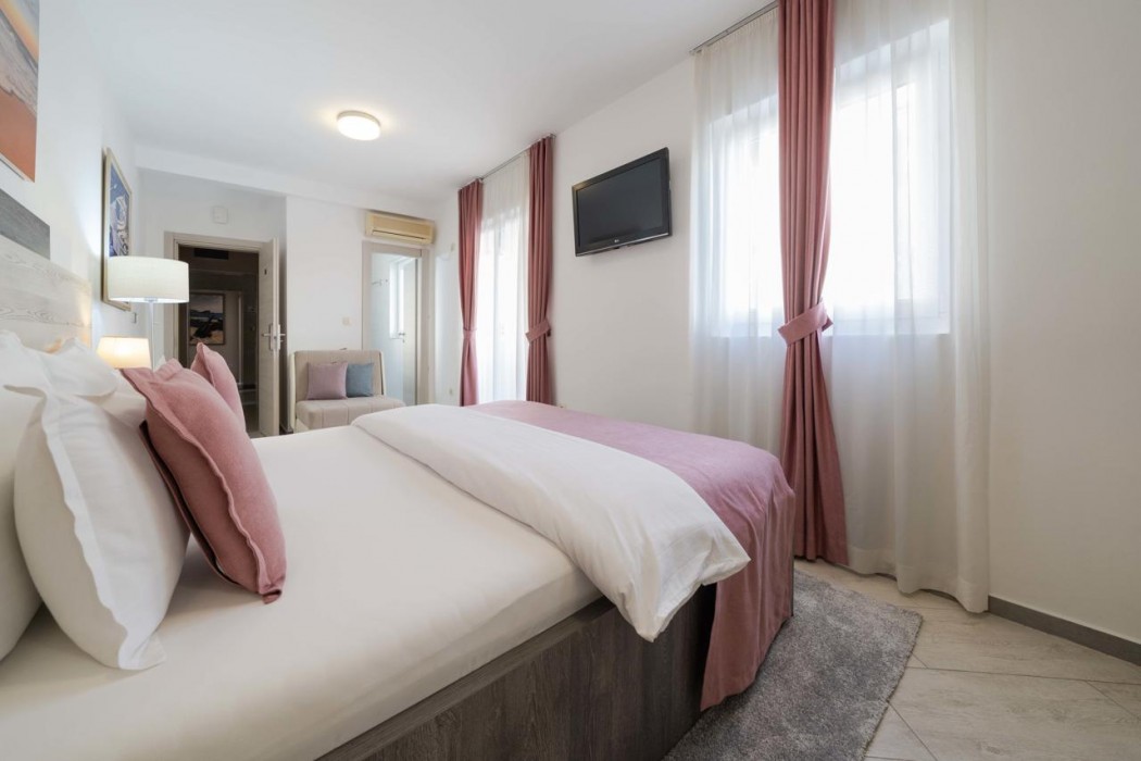 BOUTIQUE HOTEL MOMENTUM by Aycon 131/195