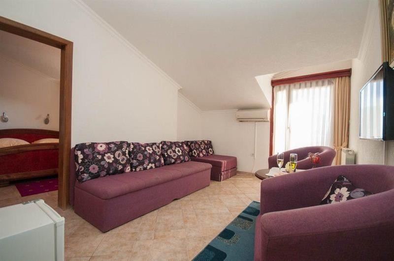Hotel Grbalj 30/75
