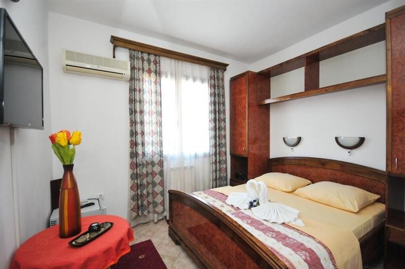 Hotel Grbalj 44/75