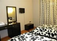 Prince Hotel 23/69