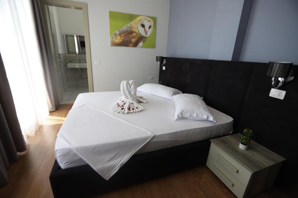 PERANDOR BEACH HOTEL 13/64