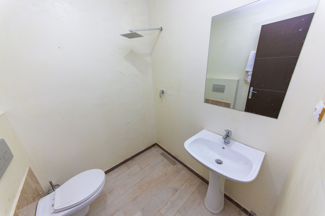 Esal Hotel 23/39