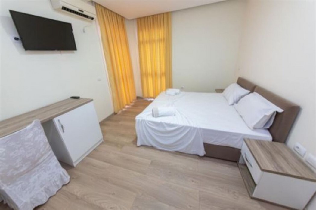 Esal Hotel 12/39