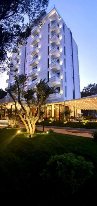HENRY RESORT & SPA 2/62