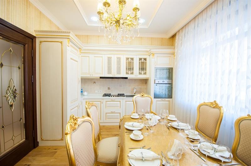 Royal Residence 31/78