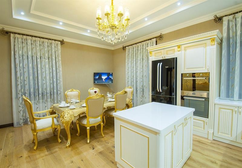 Royal Residence 24/78