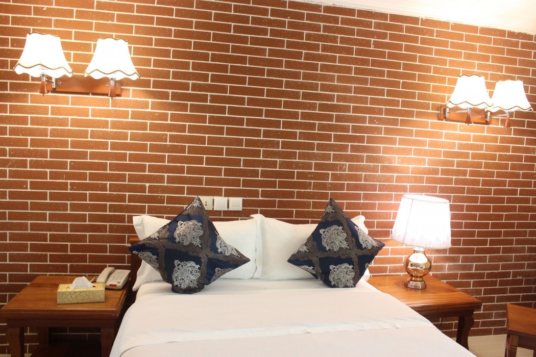 Adamaoua Grand Hotel 66/81