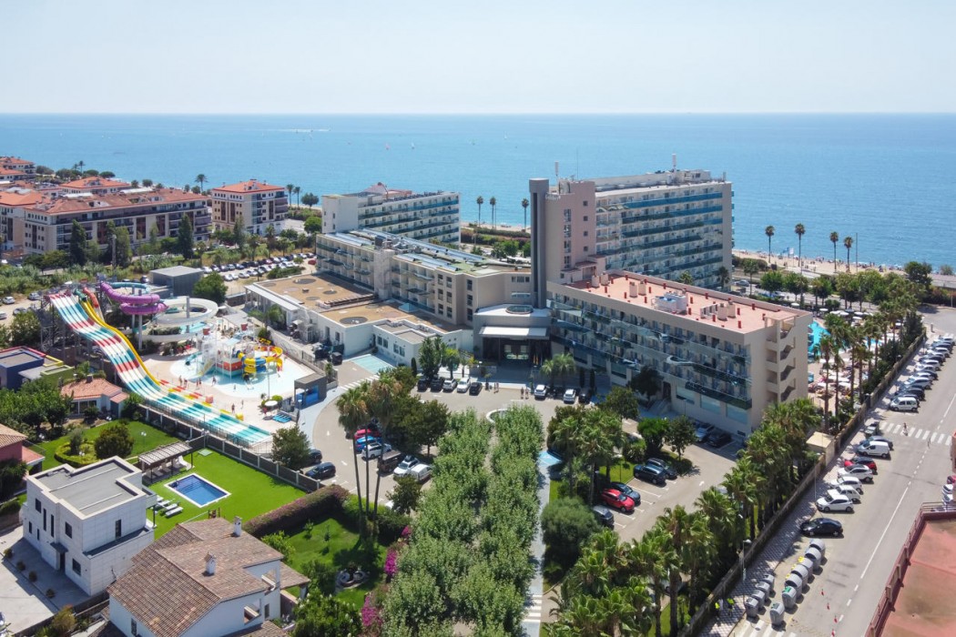 Golden Taurus Park Resort in PINEDA DE MAR