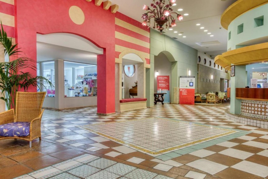 Lobby at Hotel Olimpo-Le Terrazze, LETOJANNI
