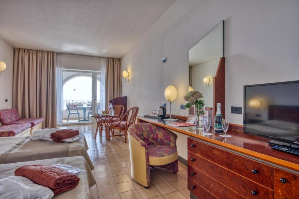 Room at Hotel Olimpo-Le Terrazze, LETOJANNI
