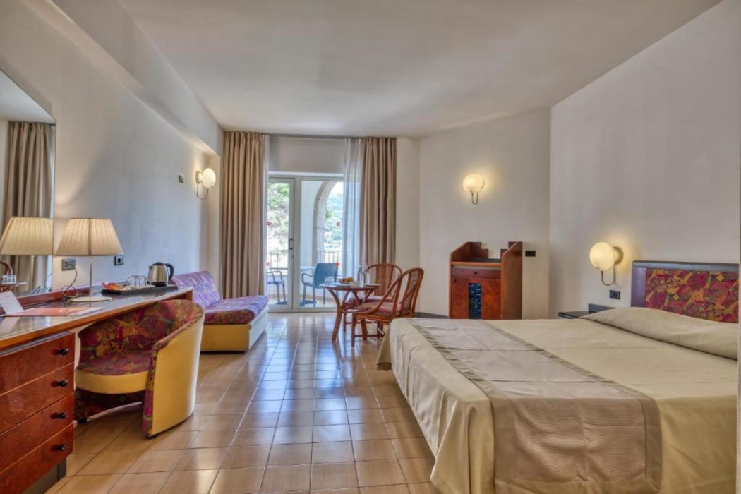 Room at Hotel Olimpo-Le Terrazze, LETOJANNI