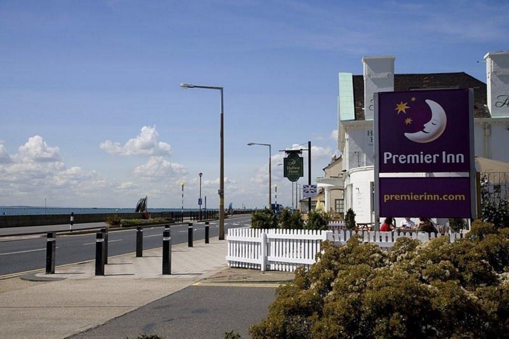 Premier Inn Southend-On-Sea (Thorpe Bay) 13/23