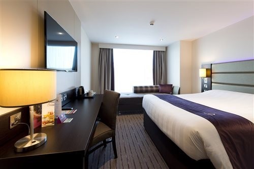 Premier Inn Bournemouth East Cliff hotel 9/38