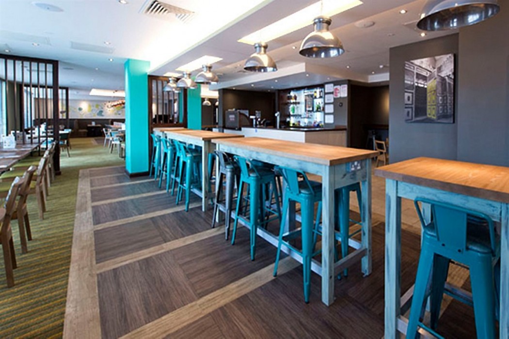 Premier Inn Slough West (Slough Trading Estate) Hotel 19/42