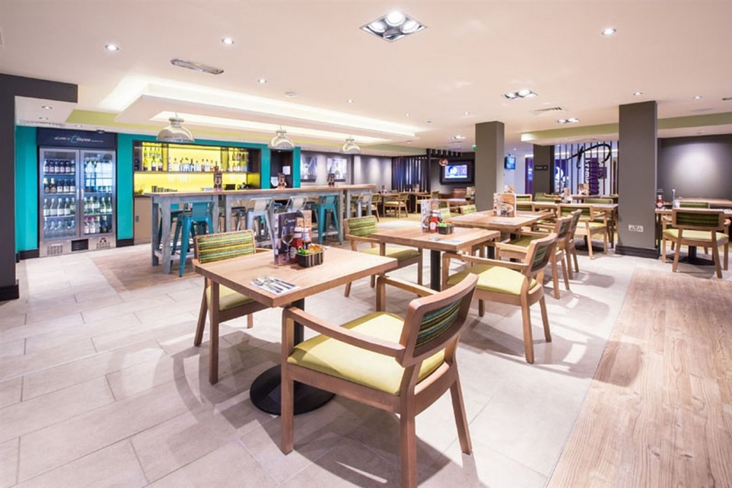 Premier Inn Bury St Edmunds Town Centre 21/40