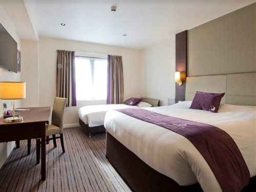 Premier Inn Exeter City Centre hotel 8/40