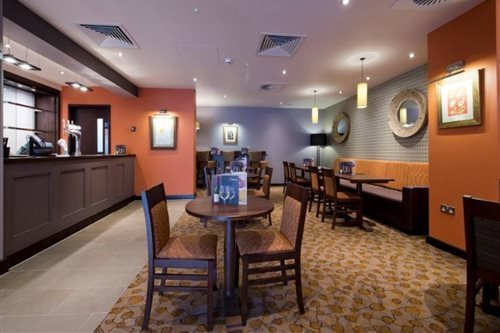 Premier Inn Exeter City Centre hotel 16/40