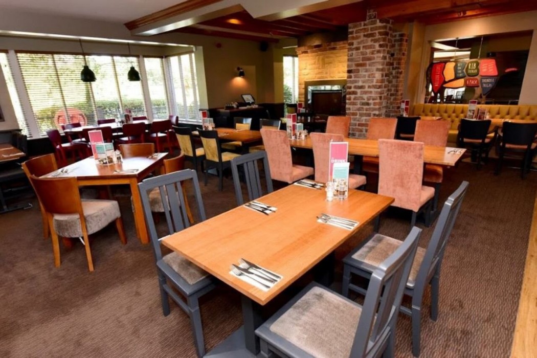 Premier Inn Isle Of Wight (Newport) 25/57