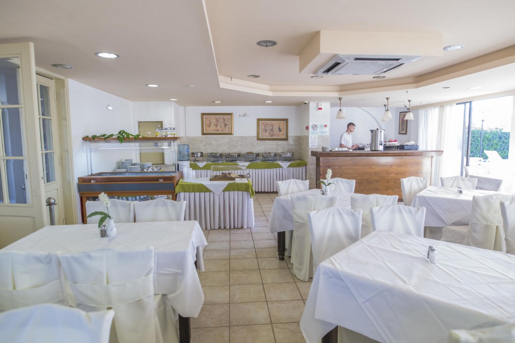 Creta Aquamarine Hotel 38/88