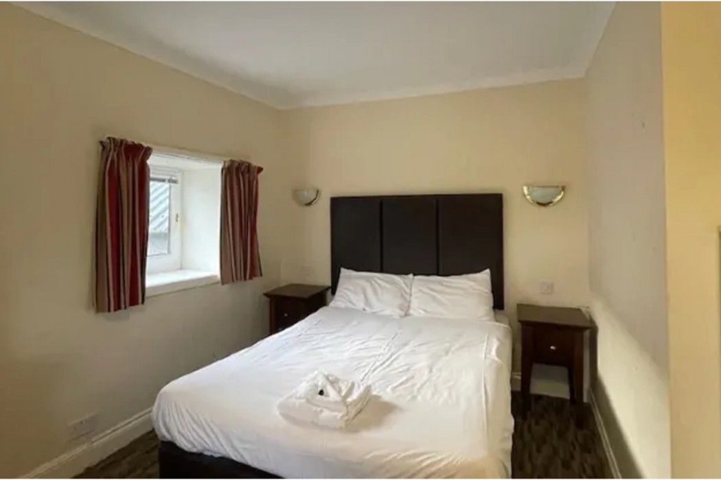 OYO Lochway Hotel 8/38