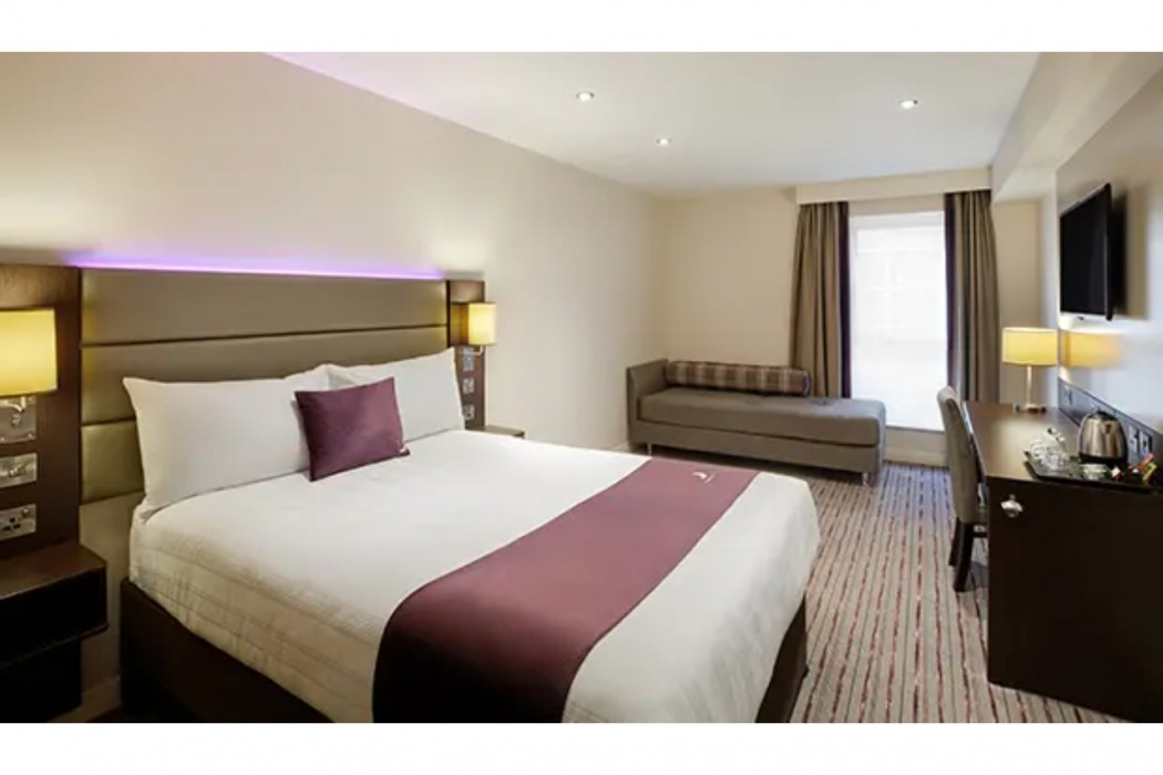 Premier Inn Stockport South 9/32