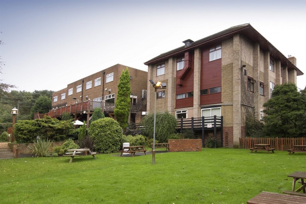 Premier Inn Burton On Trent East 16/23