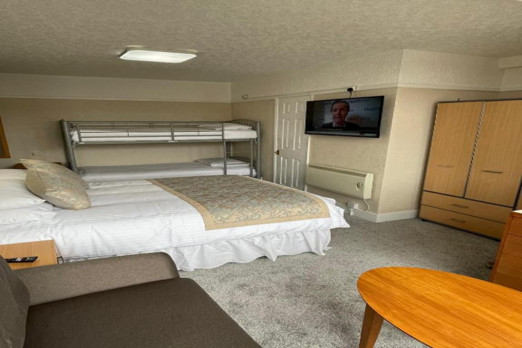 OYO Queens Hotel, Skegness 10/52