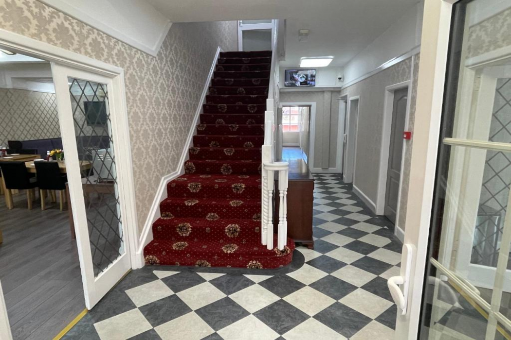 OYO Queens Hotel, Skegness in SKEGNESS