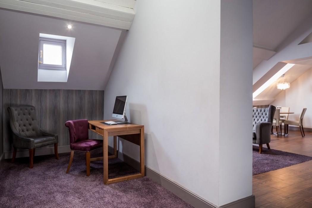Roomzzz Newcastle 38/68