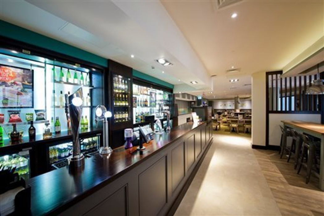 Premier Inn Edinburgh City Centre Royal Mile 15/37