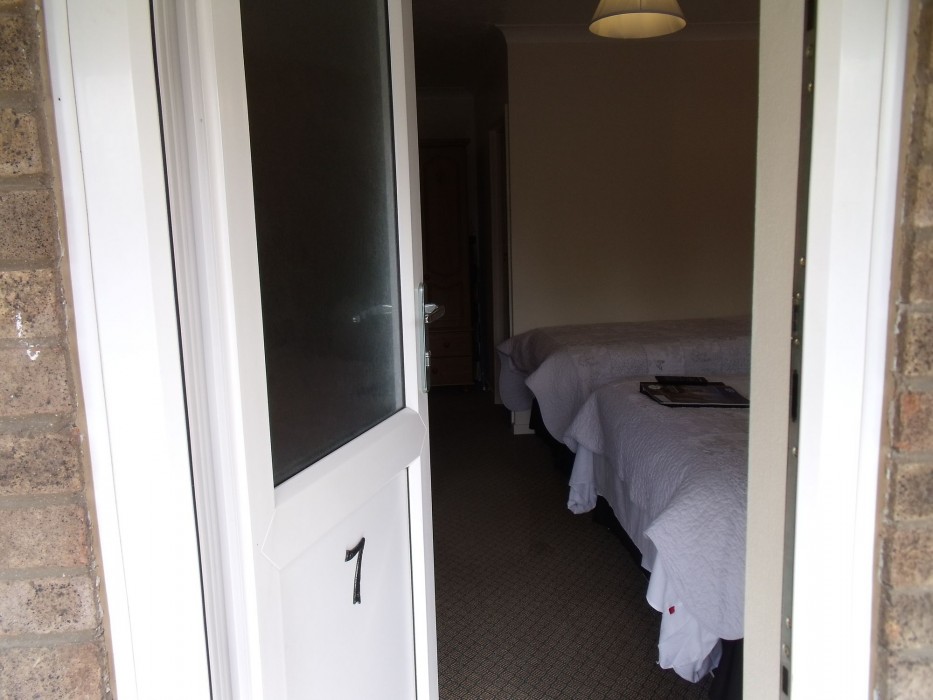 The New Inn Motel 15/93