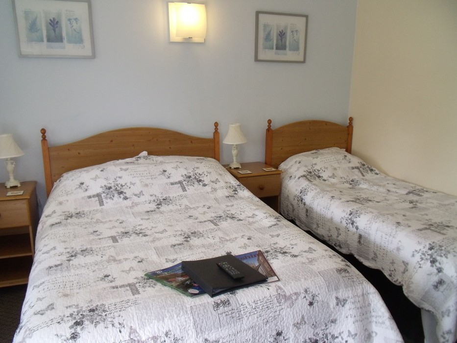 The New Inn Motel 22/93