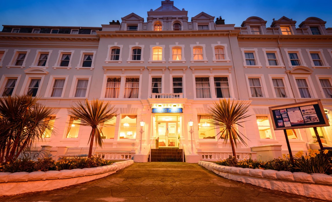 Somerset Hotel 43/77