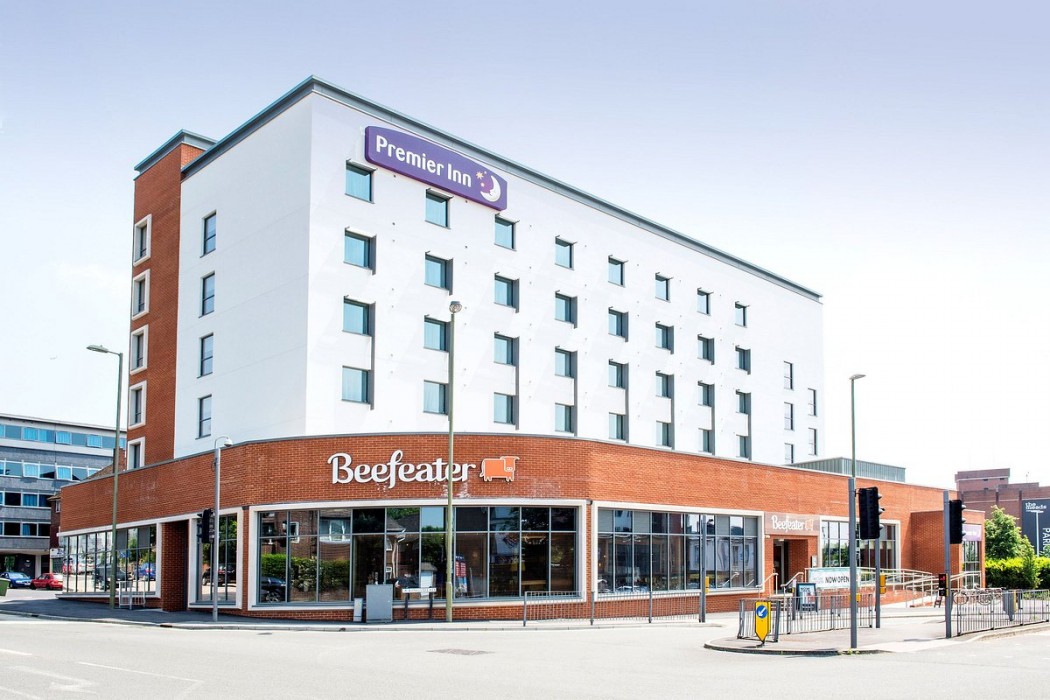Premier Inn Farnborough Town Centre hotel
