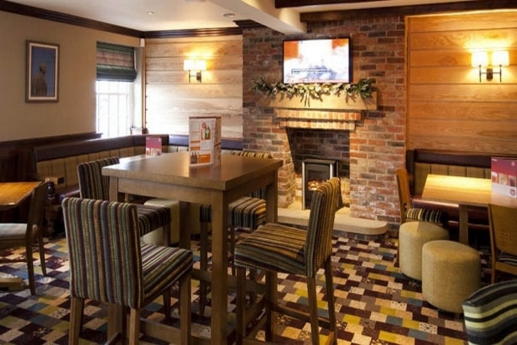 Premier Inn Halifax South 18/30