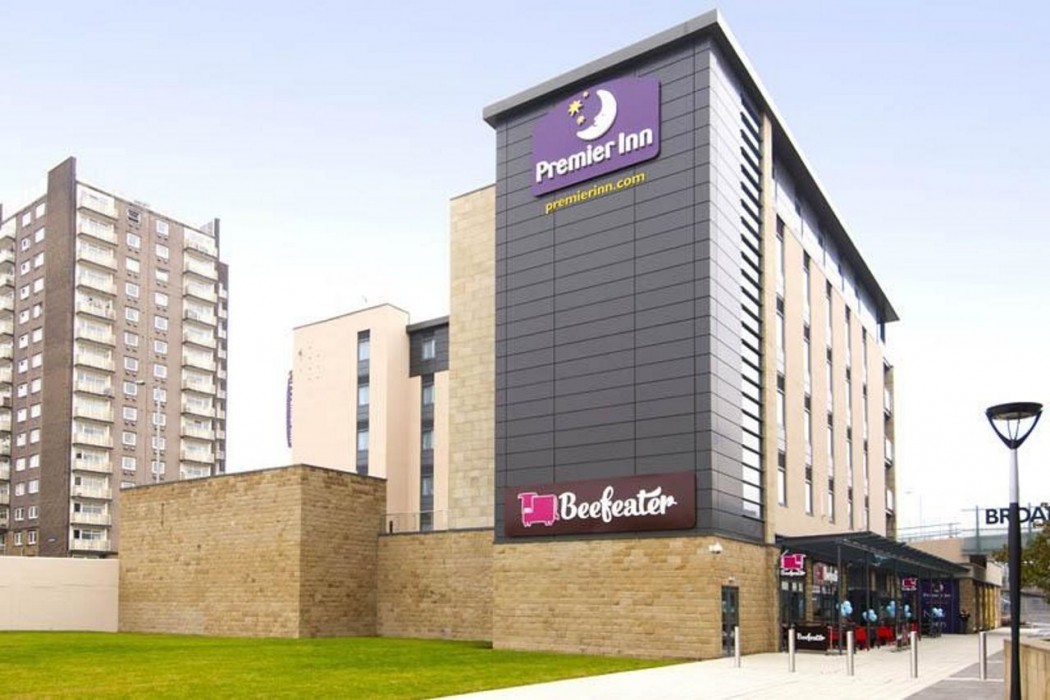 Premier Inn Halifax Town Centre 10/48