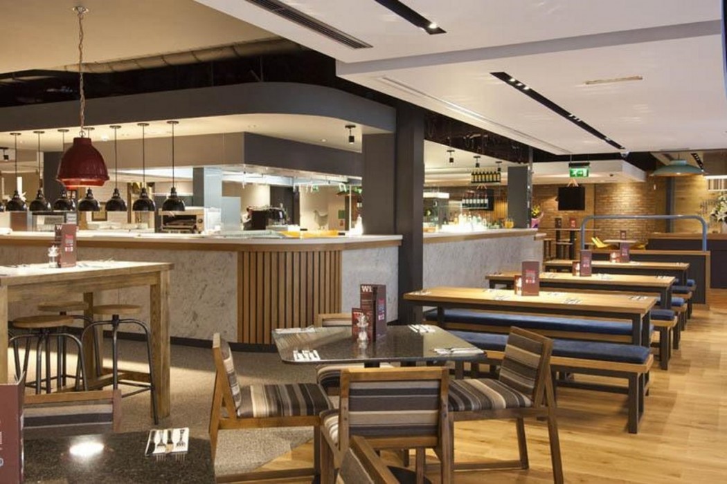 Premier Inn Halifax Town Centre 18/48