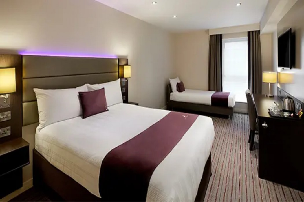 Premier Inn Liskeard Hotel 10/52