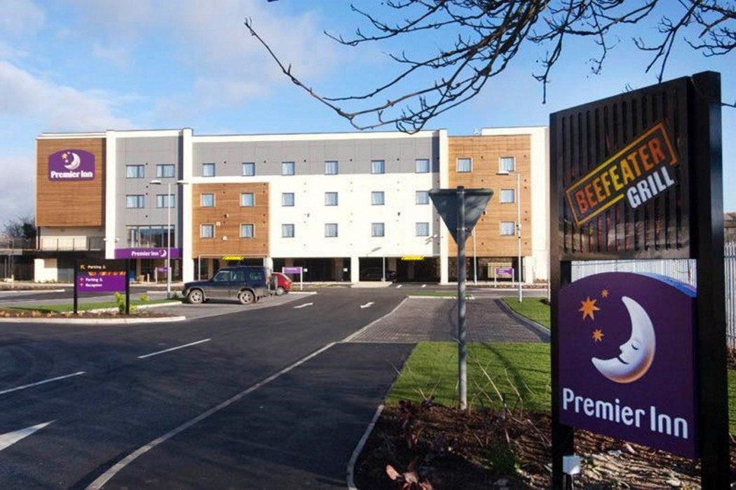 Premier Inn Newton Abbot in TEIGNBRIDGE
