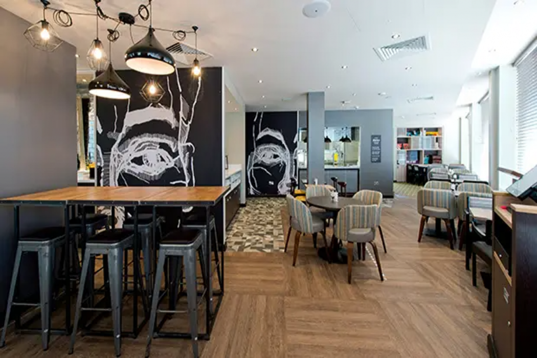 Premier Inn Epsom Town Centre hotel 11/17