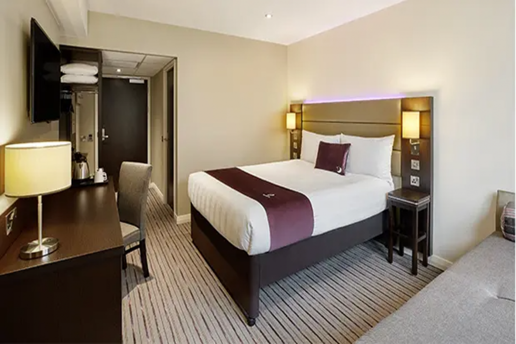 Room at Premier Inn Epsom Town Centre hotel, EPSOM